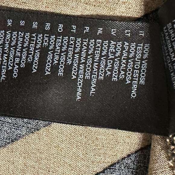 H&M geometric design dress - Picture 9 of 11